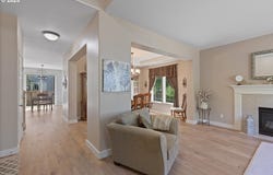 200 N ROYAL OAK ST, Newberg, OR 97132
