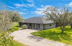 571 Fm 1360, Woodsboro, TX 78393