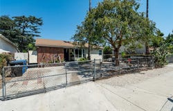 237 W Central Avenue, Monrovia, CA 91016