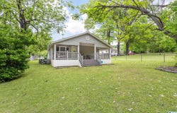 8420 LAWLEY AVENUE, LEEDS, AL 35094