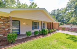 809 Normandy Drive, Clinton, MS 39056