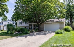 1830 Weymouth Drive SE, Grand Rapids, MI 49508