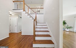 325 E MOUNTAIN RD, KNOXVILLE, MD 21758