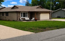 903 E Monroe Street, Mount Ayr, IA 50854