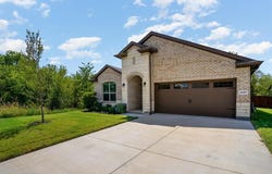 2607 Golden Bell Drive, Glenn Heights, TX 75154