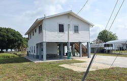 1065 Peach Ln, Okeechobee, FL 34974