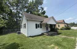 209 N OLIVE Street, Carterville, IL 62918