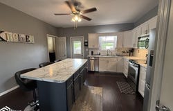 1112 S 16Th Street, Centerville, IA 52544