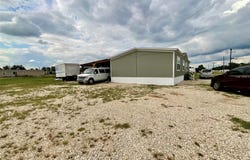128 Ciervo St, Cedar Creek, TX 78612