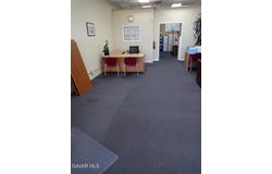 533 E Palmdale Boulevard, Palmdale, CA 93550
