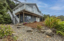 2001 NW Parker Avenue, Waldport, OR 97394