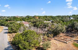 401 Cargill Dr, Spicewood, TX 78669