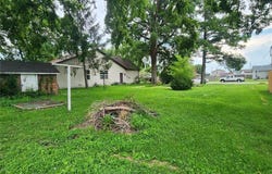 13 N Main Street, Moro, IL 62067
