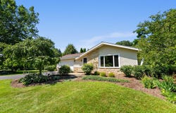 10615 N Oconnell Ln, Mequon, WI 53097