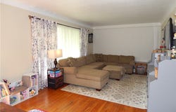 5263 Melody Lane, Willoughby, OH 44094