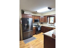 904 E 3rd St, Neligh, NE 68756
