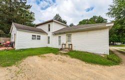 302 E Saint Marys Street, Decatur, MI 49045