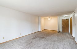 2880 Grand Avenue unit: 107, Des Moines, IA 50312