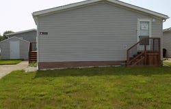 13515 Apple St, Carleton, MI 48117