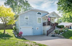 8601 England Street, Overland Park, KS 66212