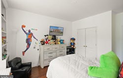 9710 HANDERSON PLACE, MANASSAS PARK, VA 20111