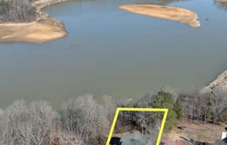1588 Robbin Ln, Cub Run, KY 42729