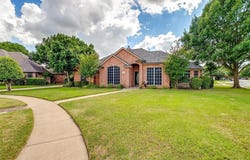 504 Amanda Court, Burleson, TX 76028