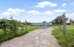 235 Thompson RD, Dale, TX 78616