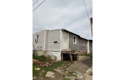 2825  SE 14th St, Des Moines, IA 50320