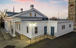 399 North Main, Fall River, MA 02720