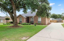 5329 Sussex Ln, Pace, FL 32571
