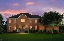 195 Fairfield Ln, Hillsborough Twp., NJ 08844-1708