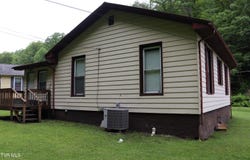 1614 Derby Road, Appalachia, VA 24216