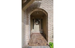 1161 Hillpointe Circle, Bloomfield Hills, MI 48304