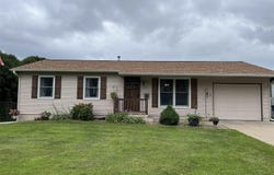 2319 12TH Avenue South, Clinton, IA 52732
