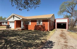 709 E N Boundary Highway, Sentinel, OK 73664