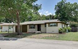 5417 Bonnie Wayne Street, Haltom City, TX 76117