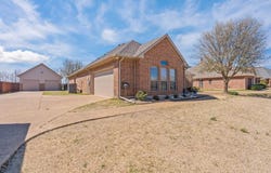2008 Carlisle Drive, Crowley, TX 76036