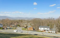 1909 Pelham DR, Roanoke, VA 24018