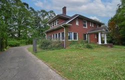 22895 Mastick Road, Fairview Park, OH 44126