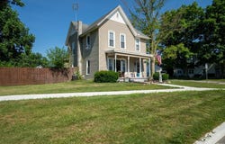 315 N York Street, Albion, IN 46701-1042