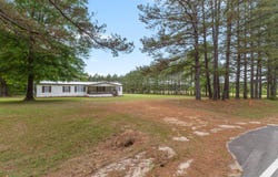 81 Cochran Rd, Richton, MS 39476
