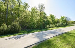 1121 River Valley Trail, Hinckley, OH 44233