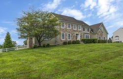 205 Cedar Bridge Ln, Alexandria Twp., NJ 08825-4130