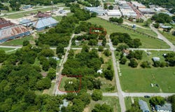 415 Wylie Street, Wolfe City, TX 75496