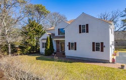 2 Centerville Avenue, Centerville, MA 02632