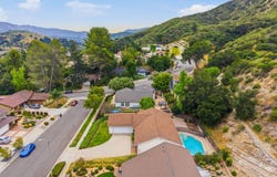 4011 Defender, Agoura Hills, CA 91301