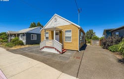 4215 NE HIGHLAND CT, Portland, OR 97218