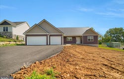 154 SAFFRON BOULEVARD, CENTRE HALL, PA 16828
