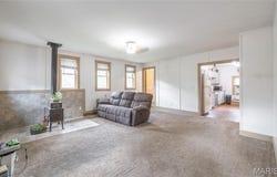 273 W Highway 8, Steelville, MO 65565